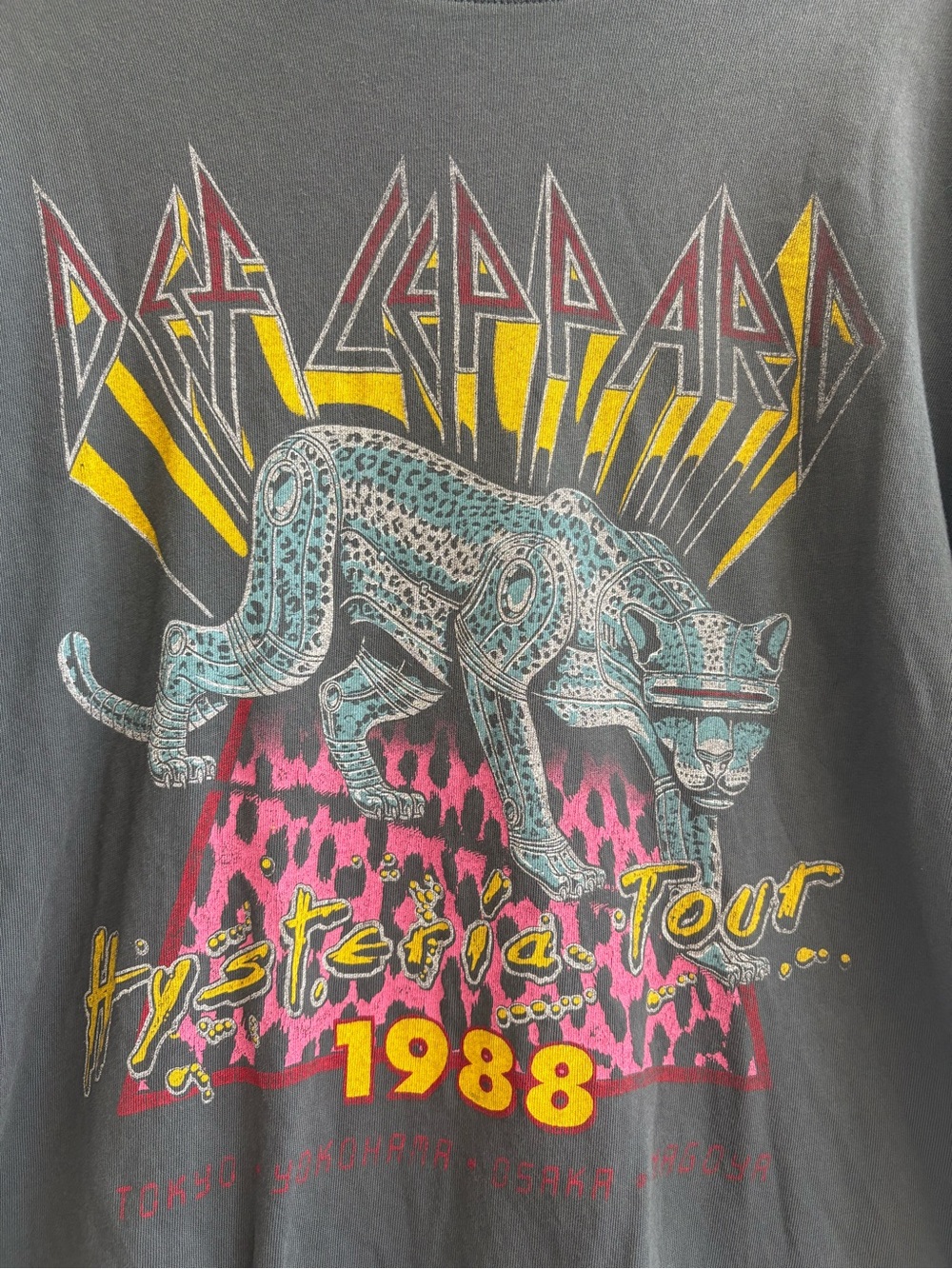 M Daydreamer Def Leppard T-shirt- Hysteria Tour 1988 - Picture 3 of 6